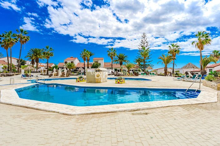 Image No.15-4 Bed Bungalow for sale