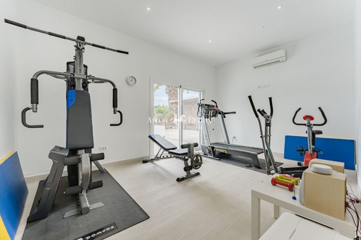 Image No.30-5 Bed Villa for sale