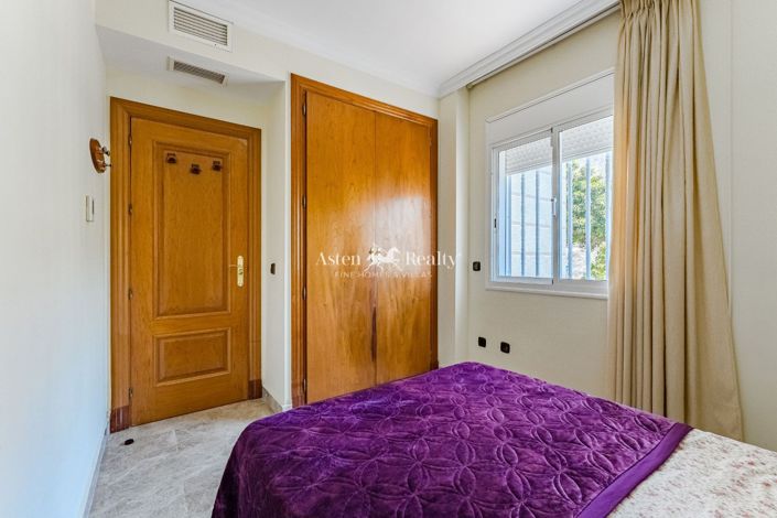 Image No.25-4 Bed Apartment for sale