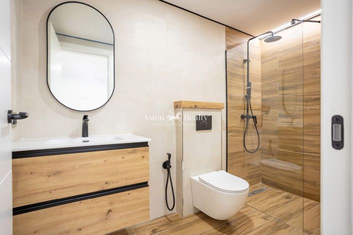 Image No.11-3 Bed Apartment for sale