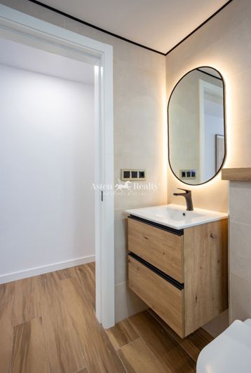 Image No.8-3 Bed Apartment for sale