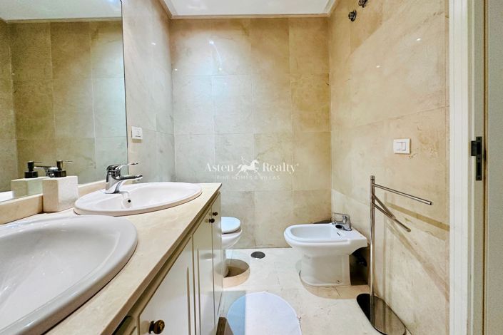 Image No.12-3 Bed Flat for sale