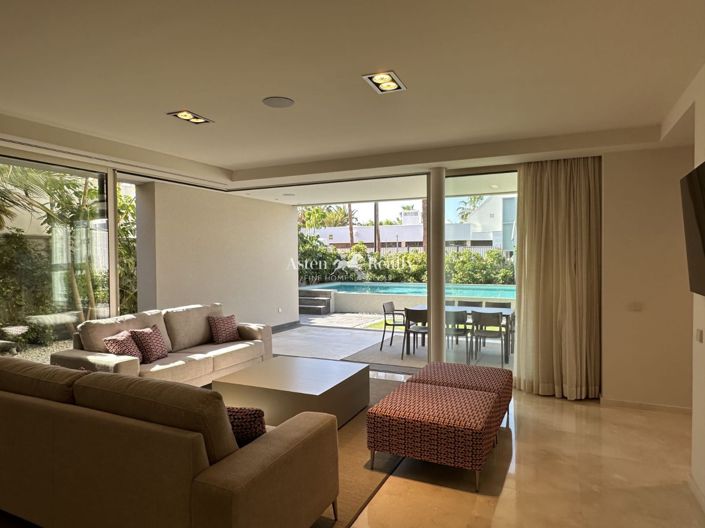 Image No.5-Villa de 4 chambres à vendre à Playa de las Americas