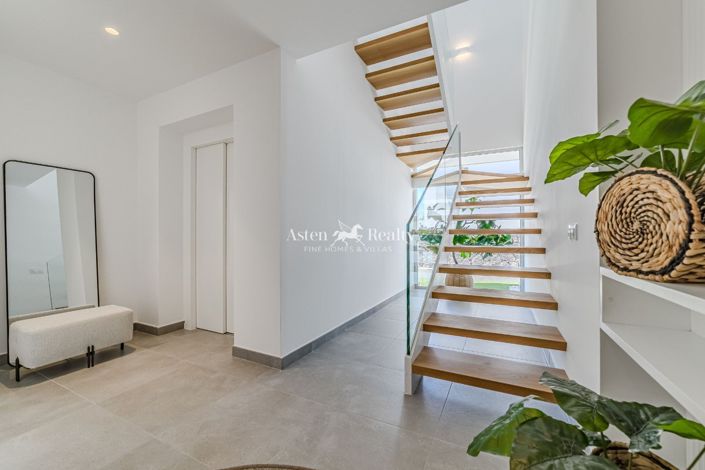 Image No.16-3 Bed Villa for sale