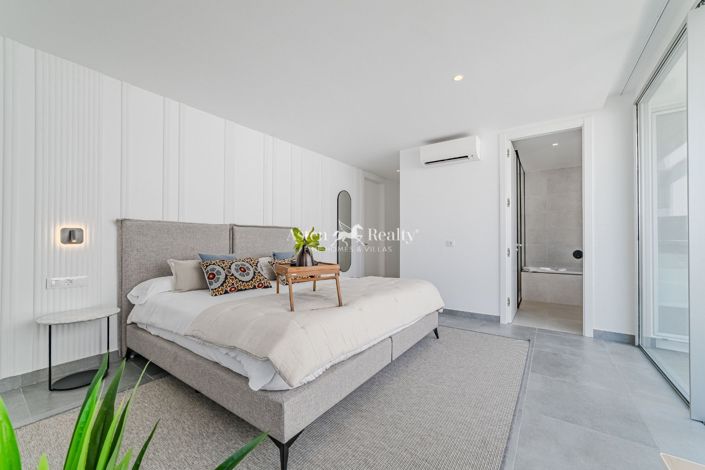 Image No.32-3 Bed Villa for sale