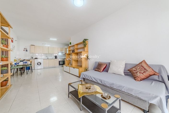 Image No.10-1 Bed Apartment for sale