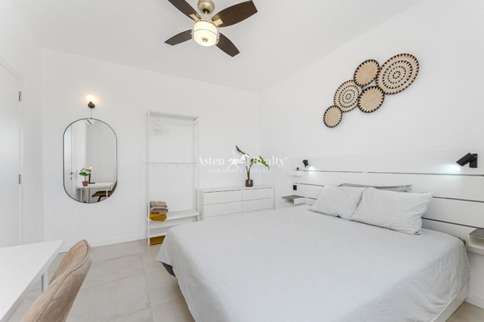 Image No.11-5 Bed Villa for sale