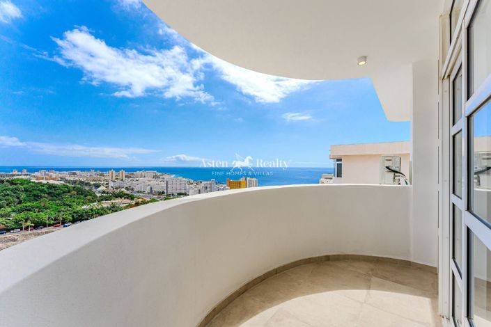 Image No.36-5 Bed Villa for sale