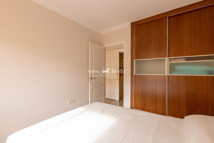 Image No.10-1 Bed Apartment for sale