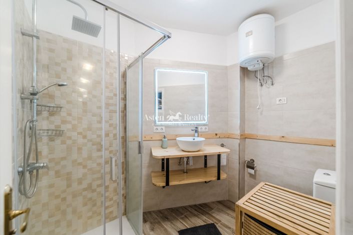 Image No.23-1 Bed Apartment for sale