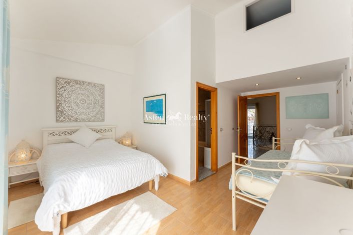 Image No.12-Villa de 11 chambres à vendre à Armenime