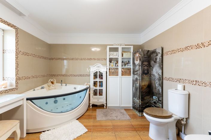 Image No.20-Villa de 11 chambres à vendre à Armenime