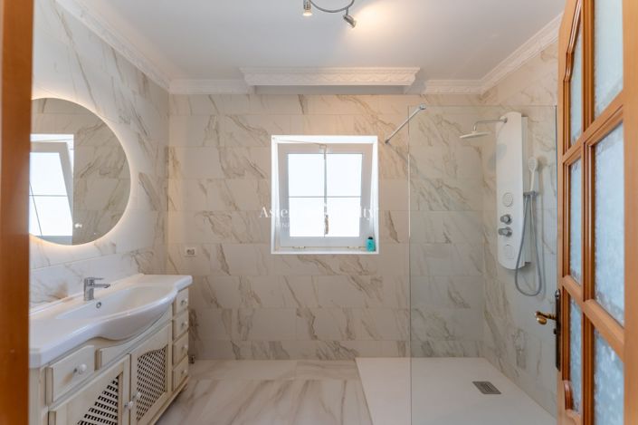 Image No.7-Villa de 11 chambres à vendre à Armenime