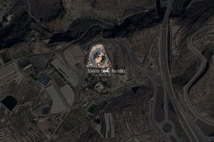 Image No.40-5 Bed Villa for sale