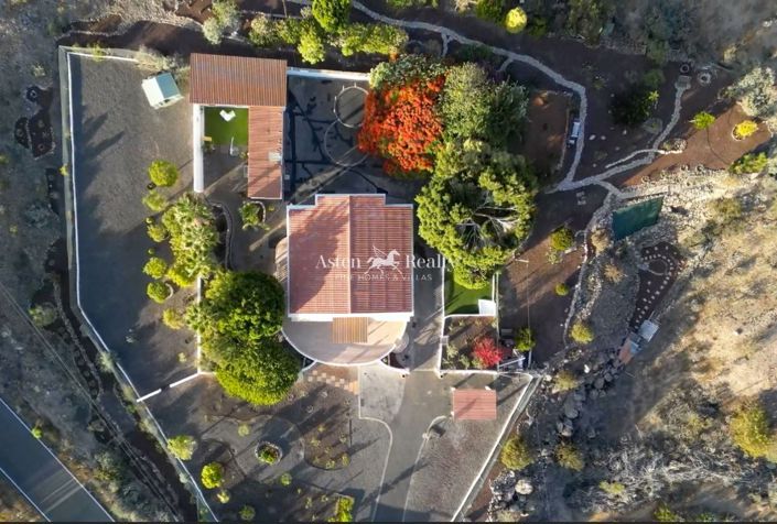 Image No.43-5 Bed Villa for sale