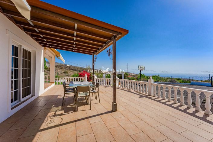 Image No.6-5 Bed Villa for sale