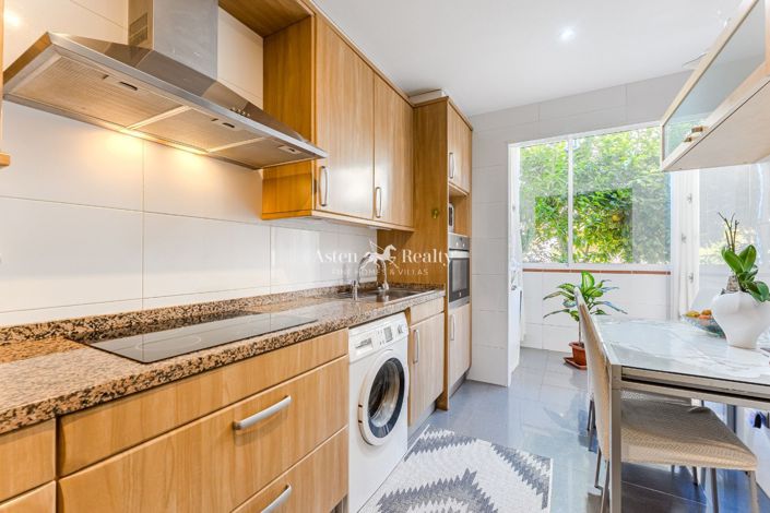 Image No.12-2 Bed Flat for sale