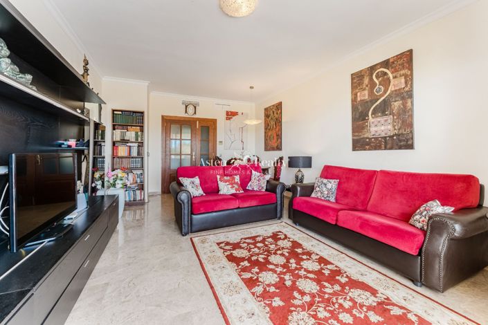 Image No.5-2 Bed Flat for sale