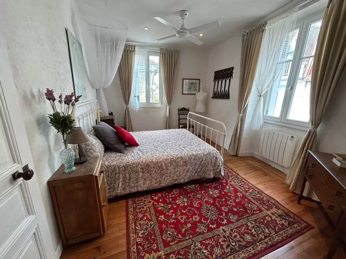 Image No.7-2 Bed Townhouse for sale