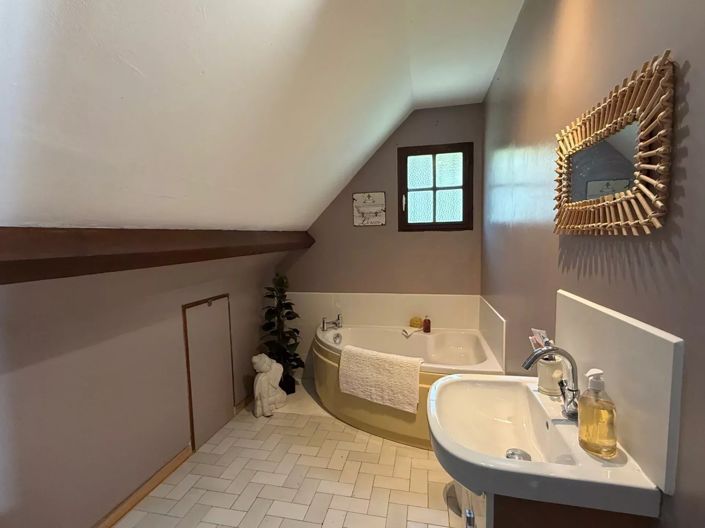 Image No.8-Maison de 4 chambres à vendre à Sauveterre-de-Béarn