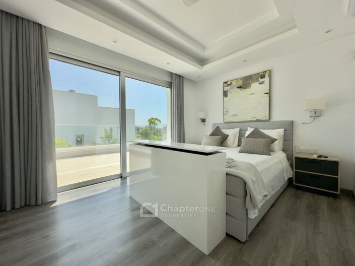 Image No.14-4 Bed Villa for sale