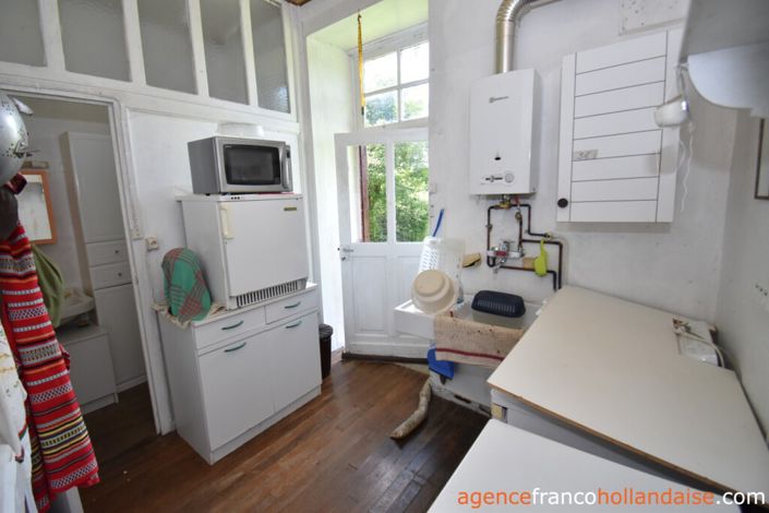 Image No.12-2 Bed House for sale