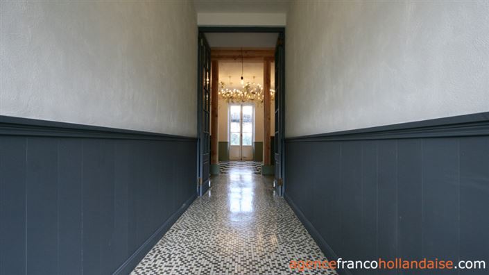 Image No.9-4 Bed Property for sale