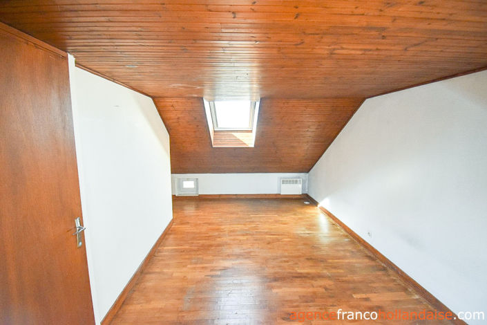 Image No.30-6 Bed House for sale