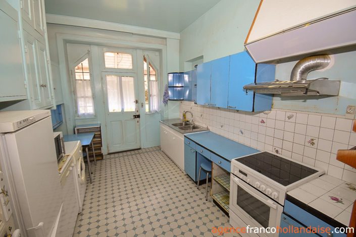 Image No.7-5 Bed House for sale