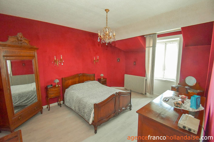 Image No.16-6 Bed House for sale