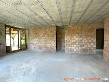 kloosterschuur-met-meerdere-appartementen-10l