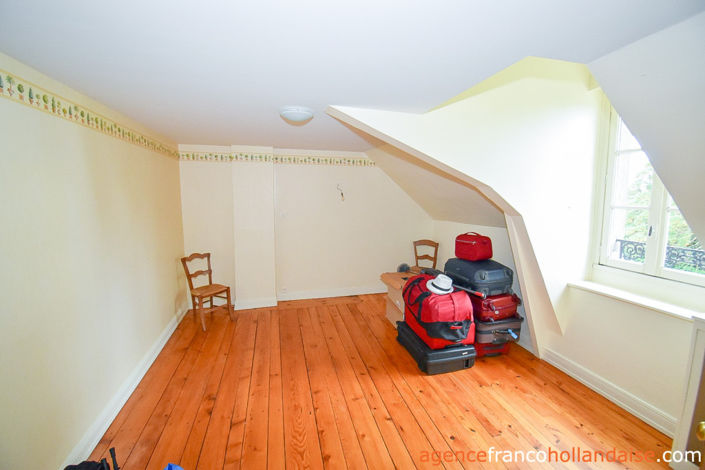 Image No.34-8 Bed House for sale