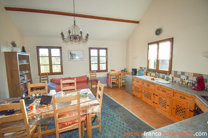 Image No.6-3 Bed House for sale