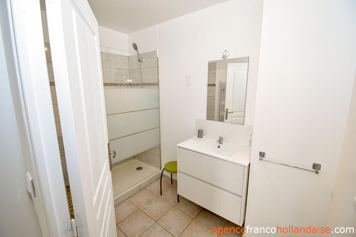 Image No.27-8 Bed Commercial for sale