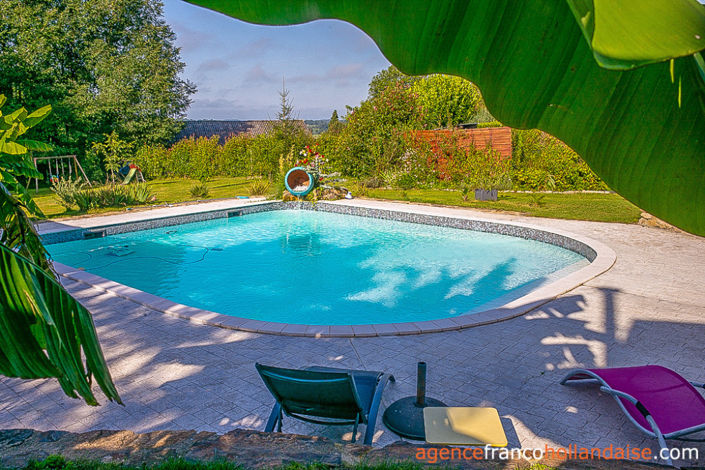 Image No.37-8 Bed Commercial for sale