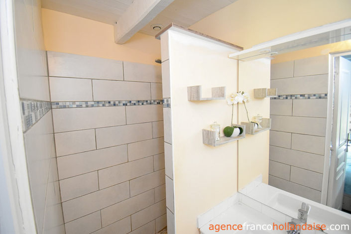 Image No.41-8 Bed Commercial for sale