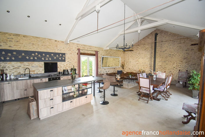 Image No.4-8 Bed Commercial for sale