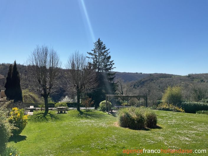 Image No.23-5 Bed House for sale