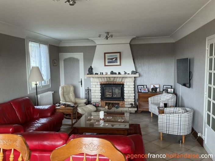 Image No.4-5 Bed House for sale