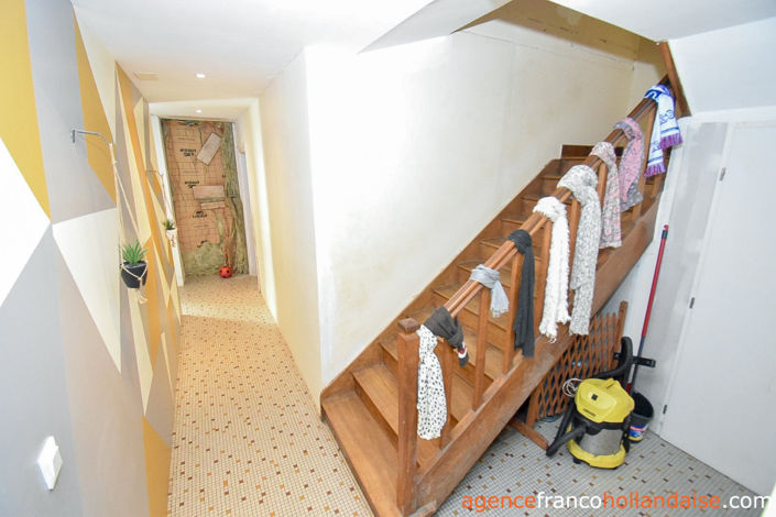 Image No.21-5 Bed House for sale