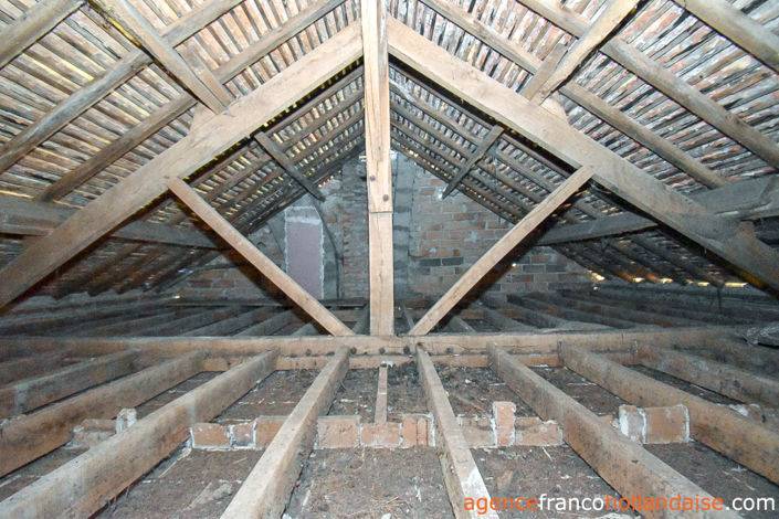 Image No.22-5 Bed House for sale