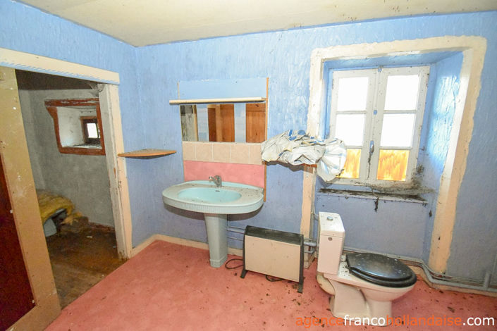 Image No.18-4 Bed House for sale