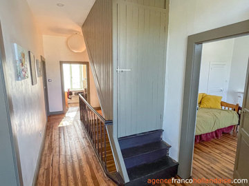 karakteristiek-herenhuis-met-schuur-en-grond-