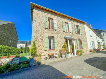 karakteristiek-herenhuis-met-schuur-en-grond-