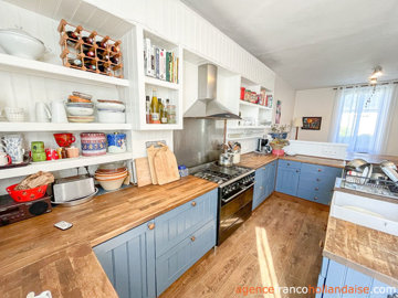 karakteristiek-herenhuis-met-schuur-en-grond-