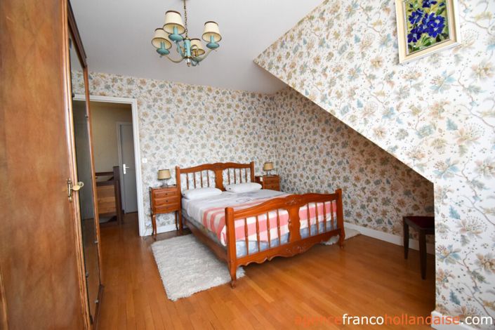 Image No.16-4 Bed House for sale