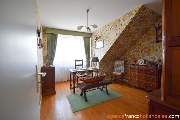 Image No.17-4 Bed House for sale