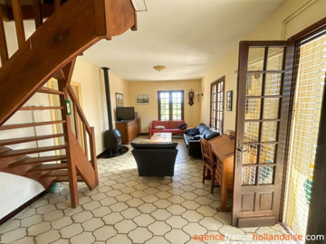 groot-terras-en-panoramisch-uitzicht-49large