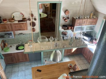 gelegen-in-een-parktuin-en-met-zwembad-11larg