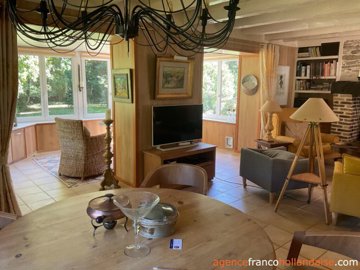 gelegen-in-een-parktuin-en-met-zwembad-6large